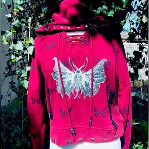 SOLD custom Metamorphose cropped hoodie 💀